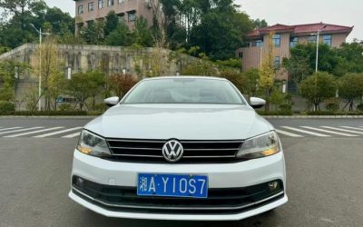 r217861-volkswagen-sagitar-2019_0