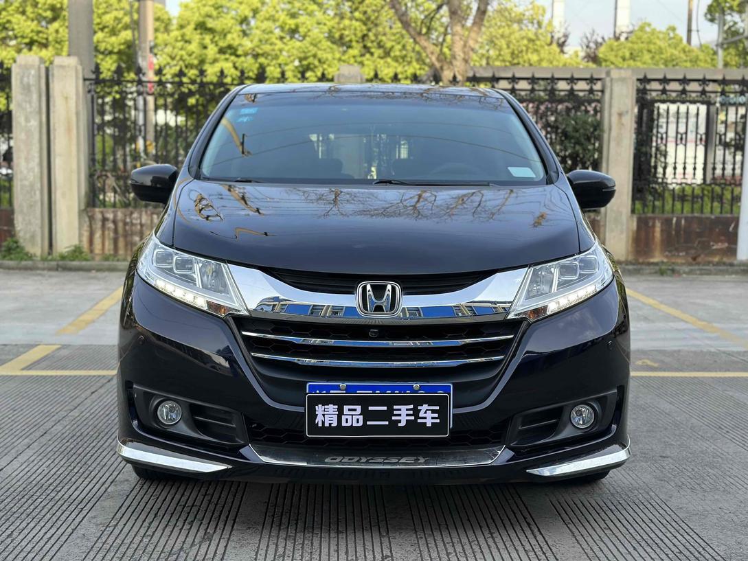 r217876-honda-odyssey-2015_0
