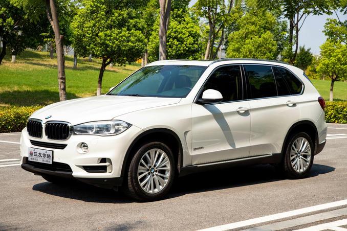 r217880-bmw-x5-2015_0