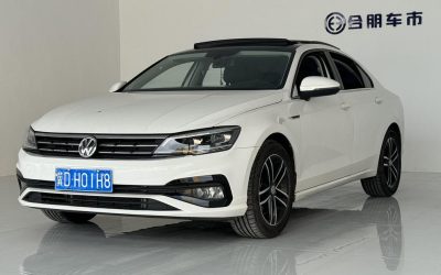 r217891-volkswagen-lamando-2021_0