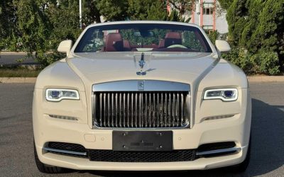 r217892-rolls-royce-dawn-2019_0