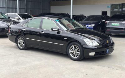 r217917-toyota-crown-2008_0