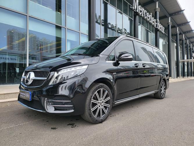 r217924-mercedes-benz-v-class-2024_0
