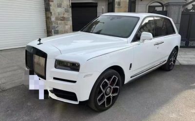 r217928-rolls-royce-cullinan-2019_0
