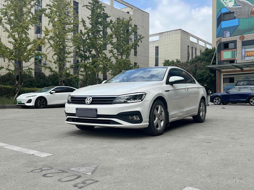 r217973-volkswagen-lamando-2021_0