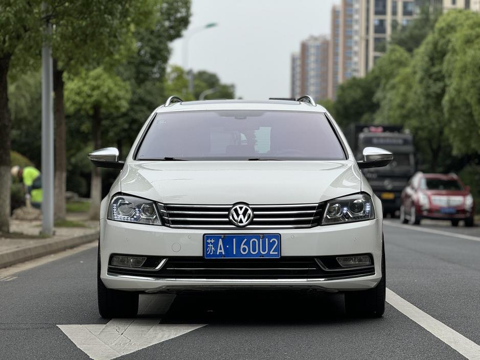 r217975-volkswagen-magotan-2013_0