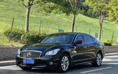 r218023-infiniti-q70-2015_0