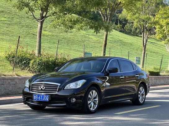 r218023-infiniti-q70-2015_0