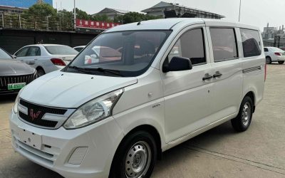 r218066-wuling-rongguang-v-2018_0