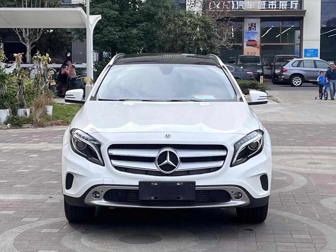 r218113-mercedes-benz-gla-2017_0