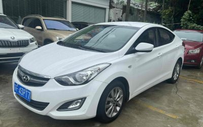 r218140-hyundai-elantra-2015_0