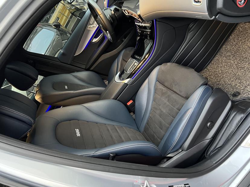 r218173-mercedes-benz-eqc-2020_0