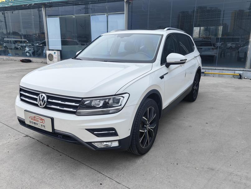 r218174-volkswagen-tiguan-l-2020_0