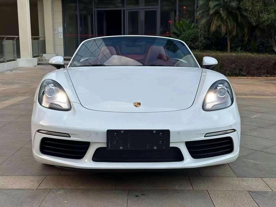 r218187-porsche-718-2017_0
