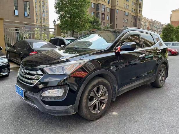 r218188-hyundai-santa-fe-2016_0