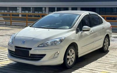 r218218-peugeot-408-2014_0