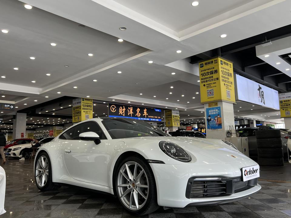 r218221-porsche-911-2023_0