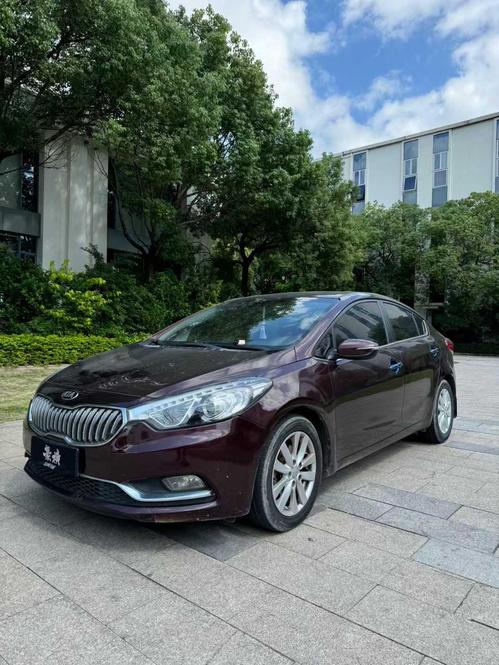 r218228-kia-k3-2015_0