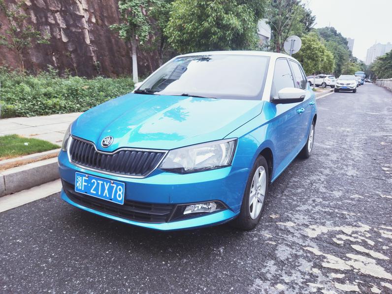 r218244-skoda-fabia-2016_0
