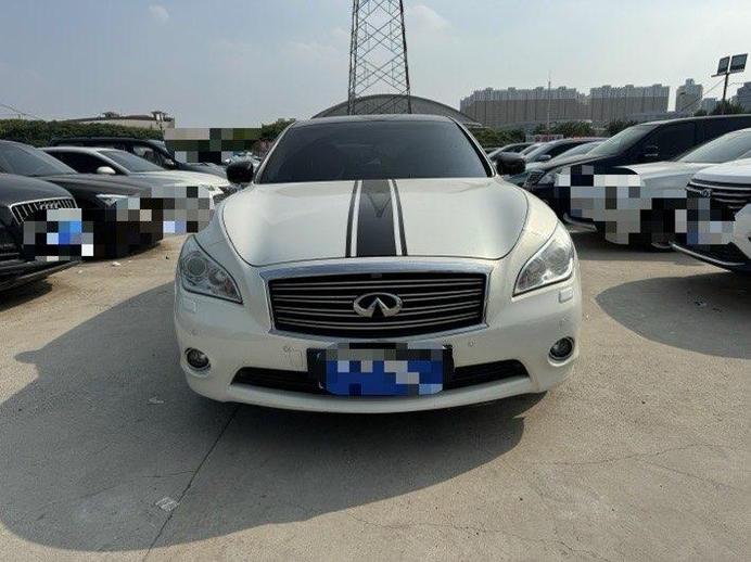 r218258-infiniti-q70-2014_0