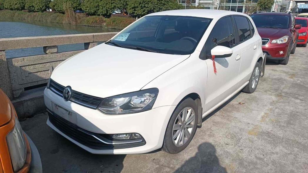 r218273-volkswagen-polo-2015_0