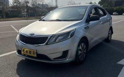 r218287-kia-k2-2012_0