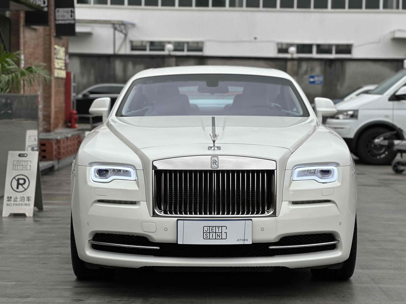 r218373-rolls-royce-wraith-2018_0