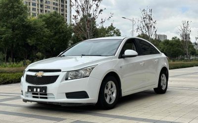r218376-chevrolet-cruze-2013_0