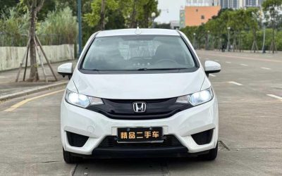 r218453-honda-fit-2015_0