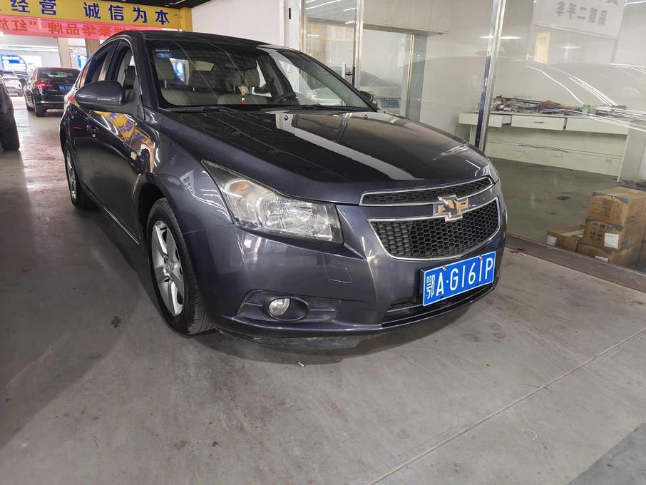 r218484-chevrolet-cruze-2012_0