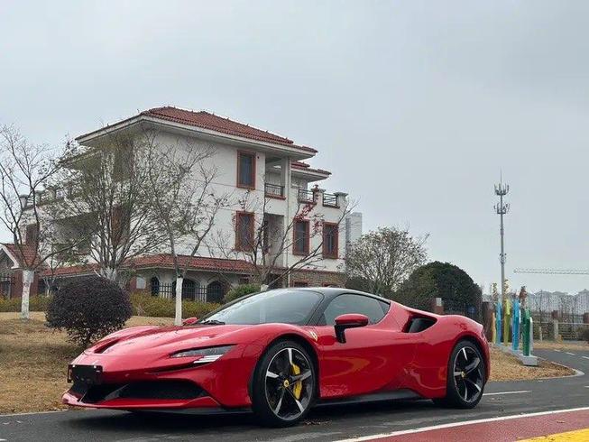 r218503-ferrari-sf90-2022_0