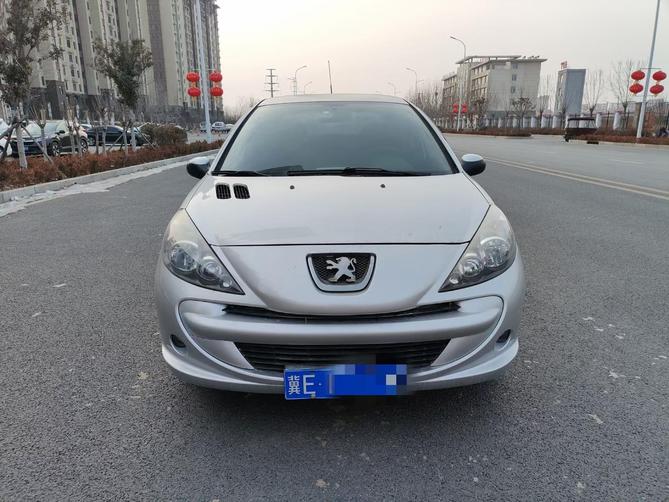 r218508-peugeot-207-2014_0