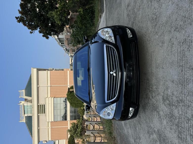 r218511-mitsubishi-galant-2016_0