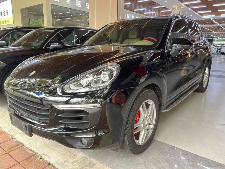 r218526-porsche-cayenne-2015_0