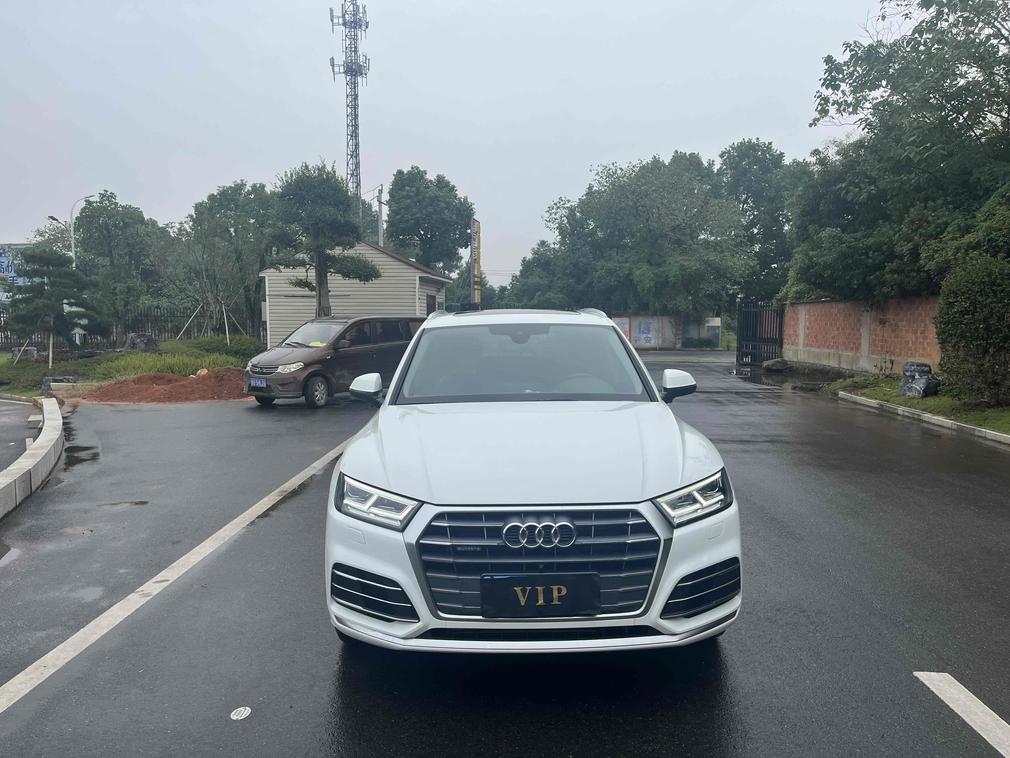 r218542-audi-q5l-2021_0