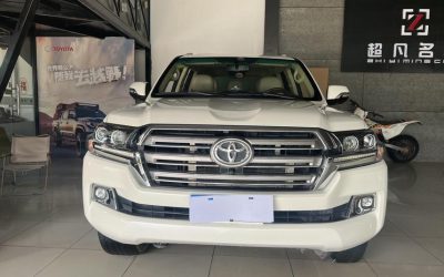 r218565-toyota-land-cruiser-2018_0