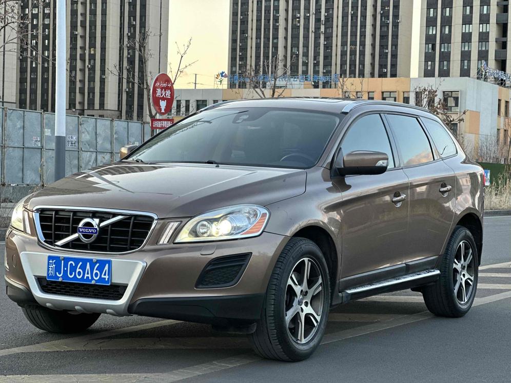r218621-volvo-xc60-2013_0