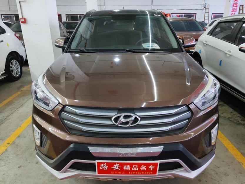 r218643-hyundai-ix25-2017_0