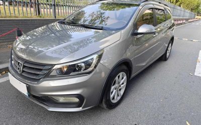 r218657-baojun-310w-2019_0