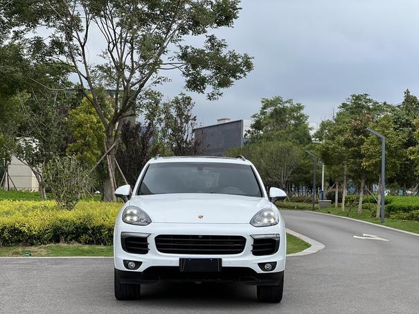 r218672-porsche-cayenne-2018_0