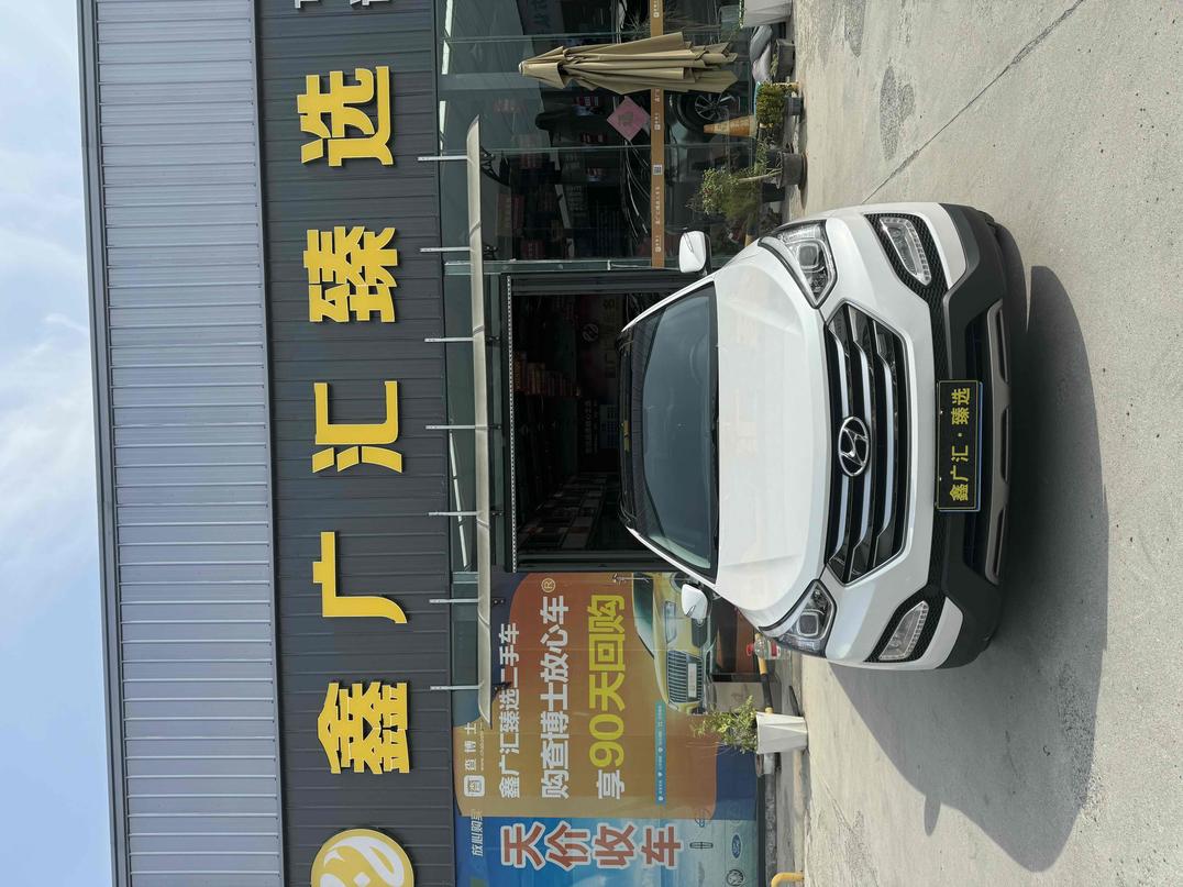 r218682-hyundai-santa-fe-2016_0