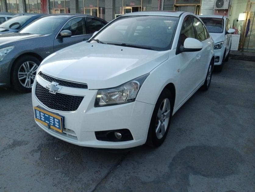r218702-chevrolet-cruze-2014_0