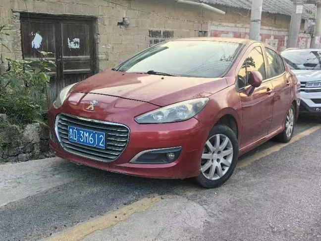 r218708-peugeot-308-2012_0