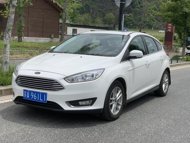 r218745-ford-focus-2018_0