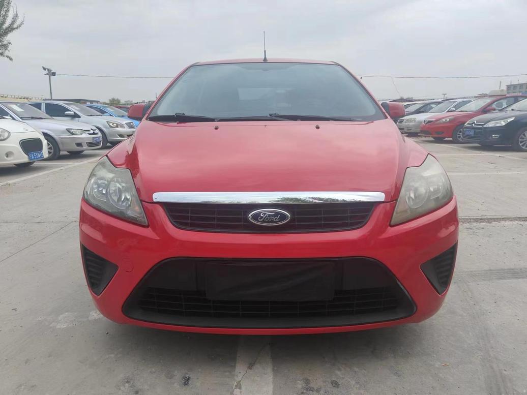 r218778-ford-focus-2012_0