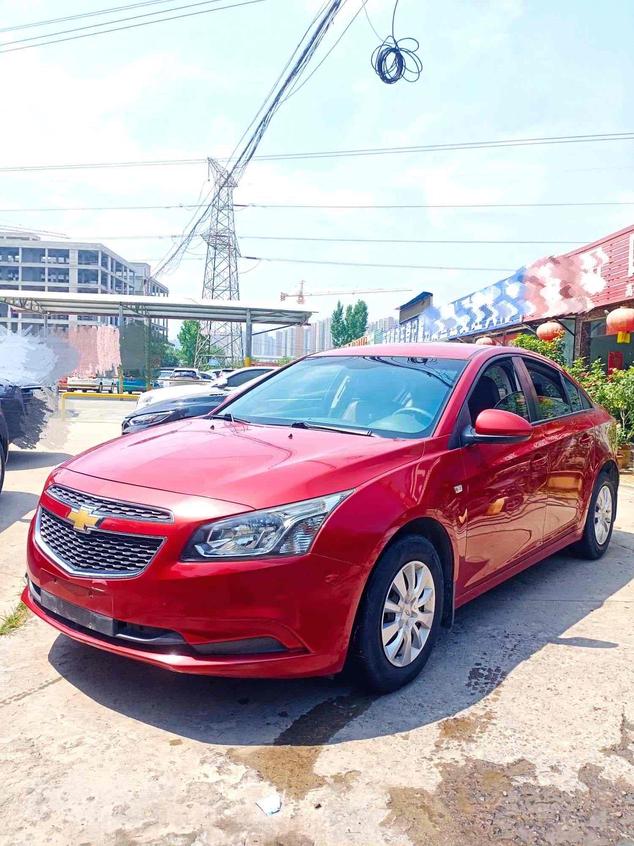 r218896-chevrolet-cruze-2015_0