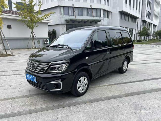 r218898-dongfeng-forthing-lingzhi-2022_0