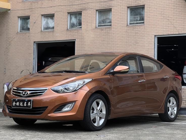 r218983-hyundai-elantra-2013_0