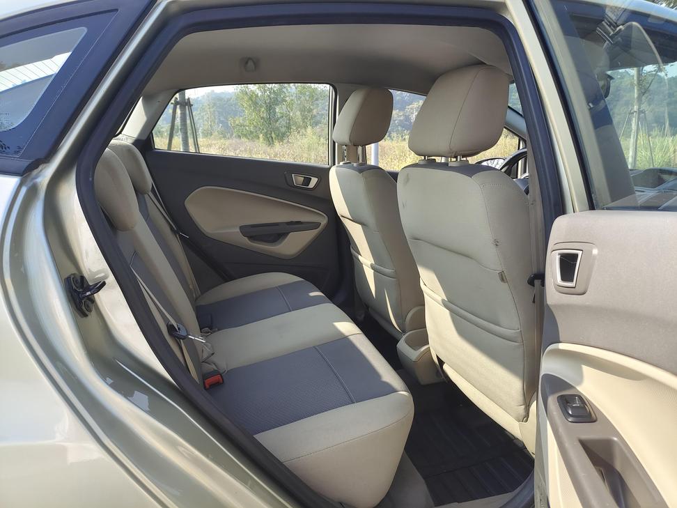 r219026-ford-festiva-2012_0