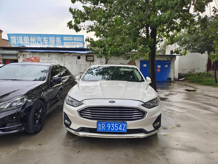 r219045-ford-mondeo-2021_0